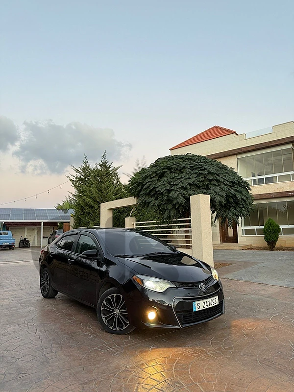Toyota Corolla S 2015