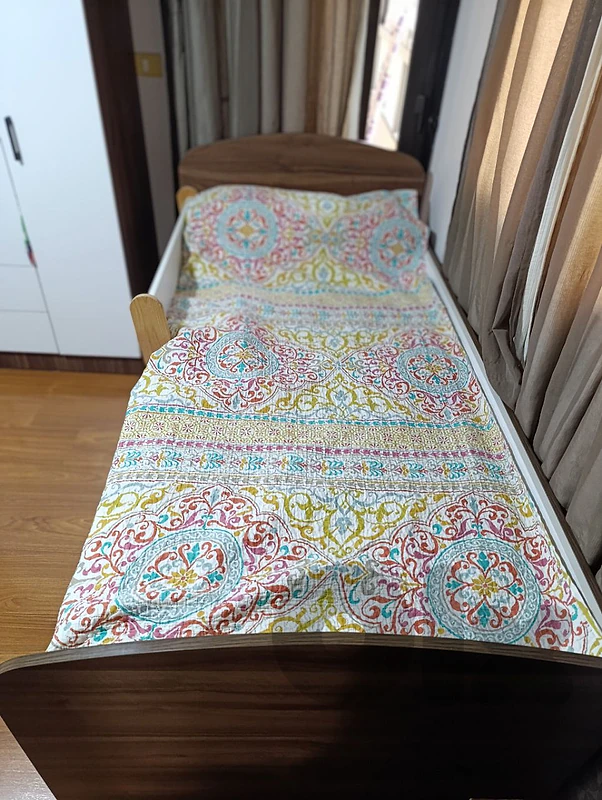 kids bed with mattress