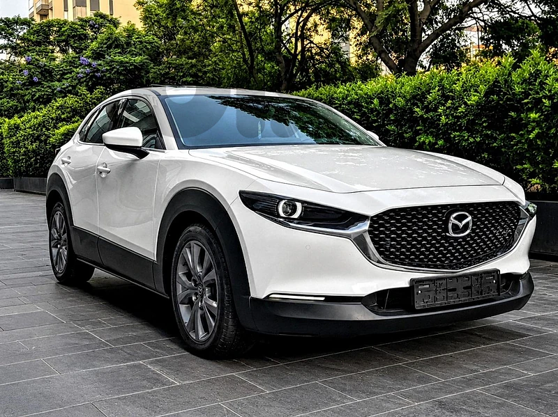 Mazda CX-30 2020 premium AWD / 0 Accidents ( Factory paints )