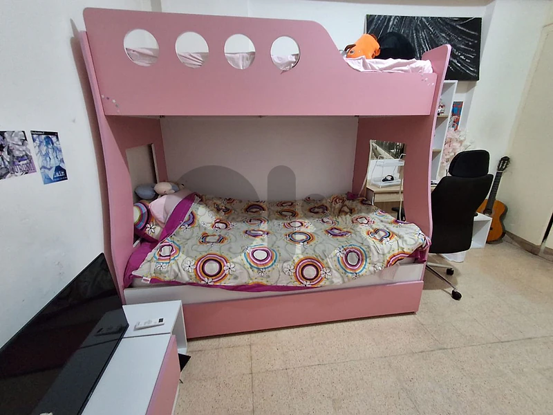 Girls bedroom