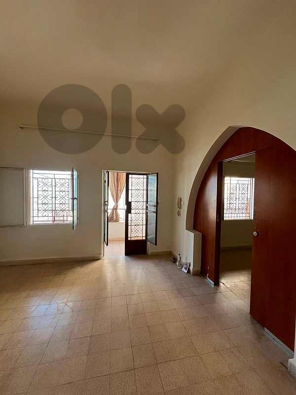 Apartment for sale in Zalka/ Old/ Great Renovation Opportunity Apartment for sale in Zalka/ Old/ Great Renovation Opportunity