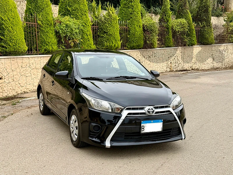 Toyota Yaris 2015 (bumc) مصدر شركه لبنان super clean car