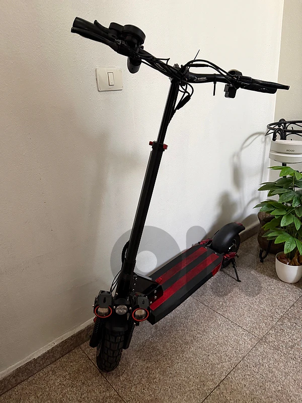 Electric Scooter  like new top speed 40 km/h used only 10 km