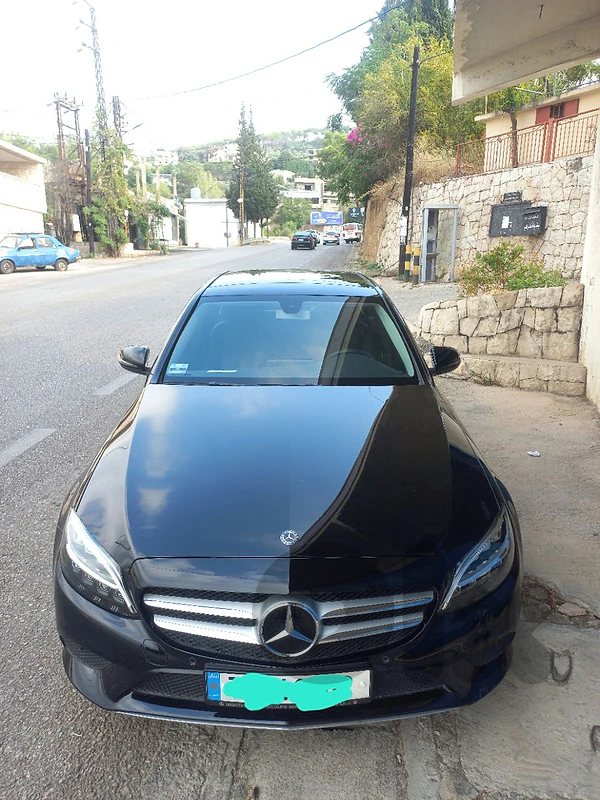 Mercedes-Benz C-Class 2019 c180