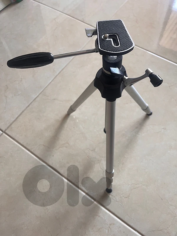 a vintage tripod - Gold
