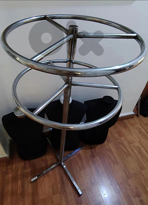 large Stand 2 meter high with 3 Maneqein