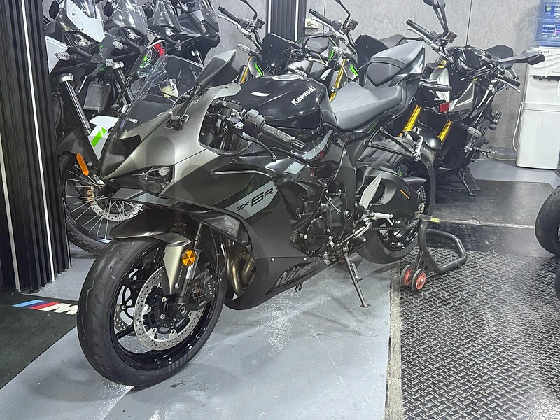 kawasaki zx6r 2026 0km brand new