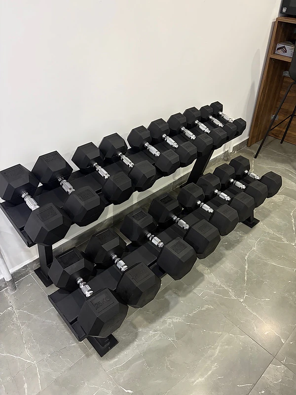 Dumbell rack with hexgaonal dumbells