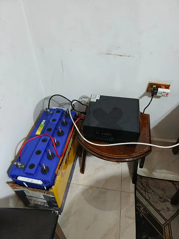 ups 5 A 12 v