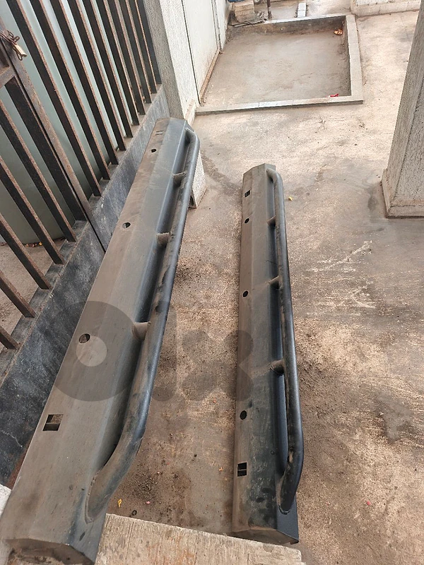 Jeep Grand Cherokee 2000 side step Jeep Grand Cherokee 2000 side step