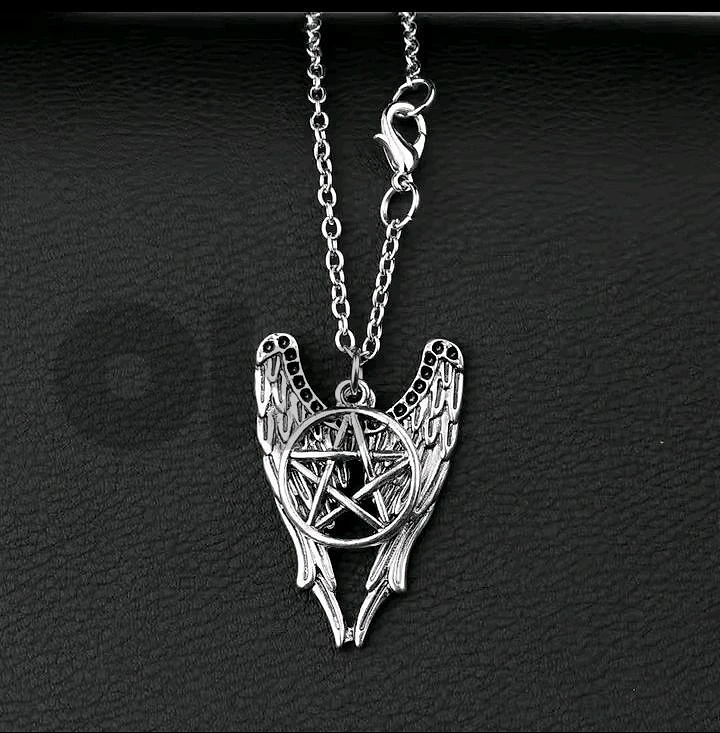 Gothic Pentagram Angel Wings Necklace – Witchy Wicca Occult Jewelry - unisex