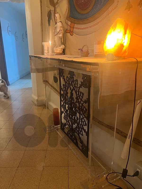 Console Glass and Metal