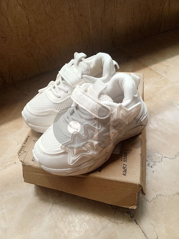 Kids shoes