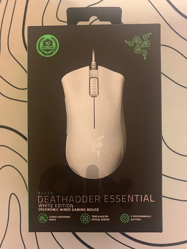 Razer Deathadder Essential Wired Gaming Mouse ( White ) White RGB