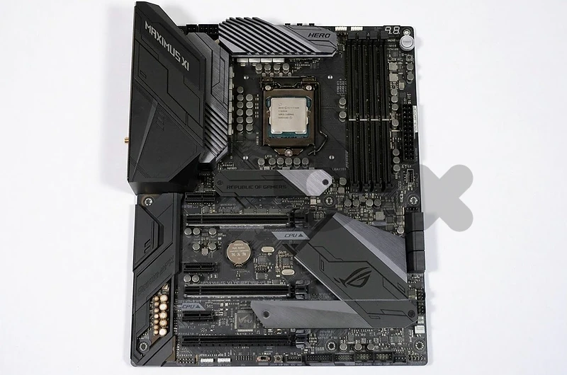 ASUS ROG MAXIMUS XI HERO Z390 + Intel Core i7-9700K