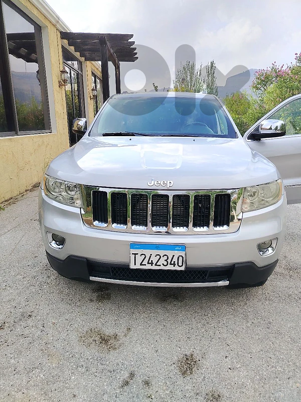 Jeep Grand Cherokee 2011 v6