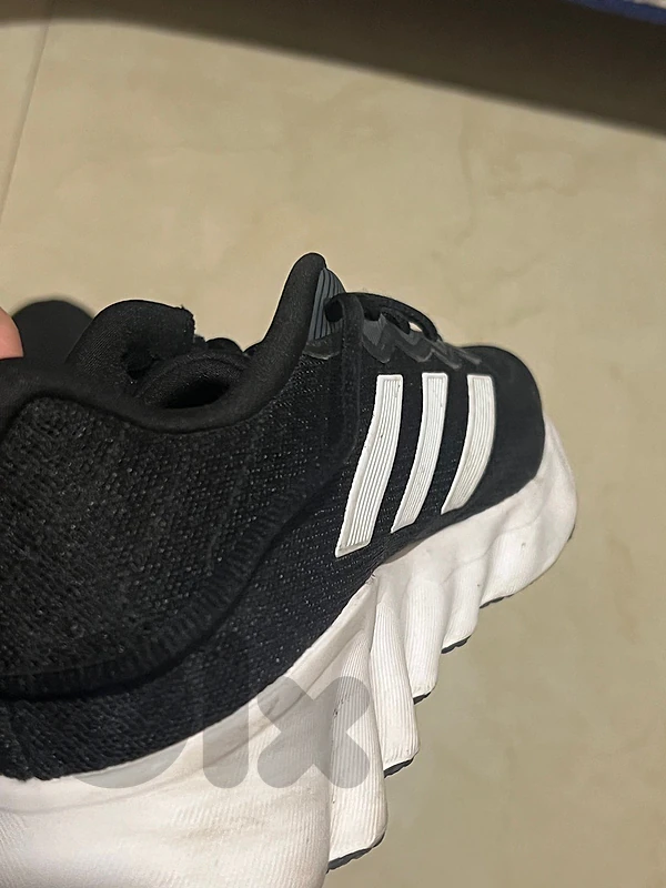 ADIDAS ORIGINAL SHOES USED FOR 2 days only! nomra 42 3/4