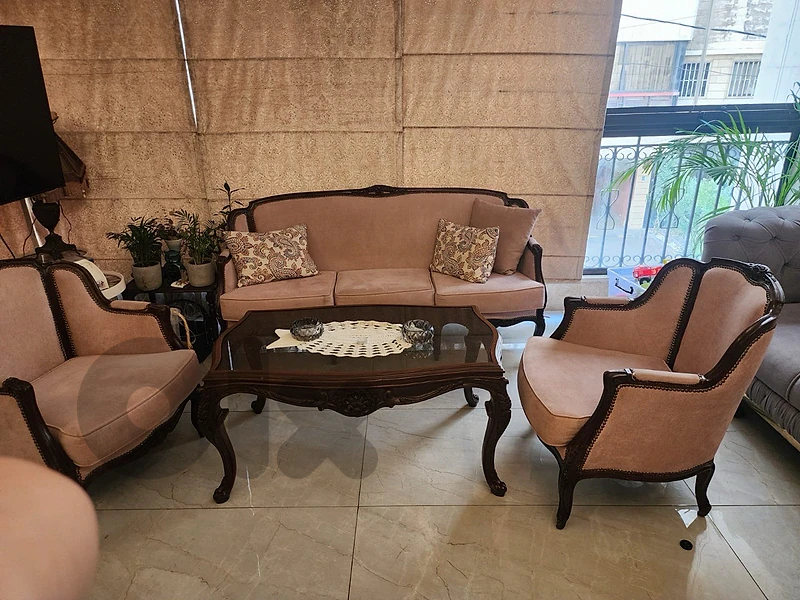طقم صالون كلاسيك فاخر للبيع ✨