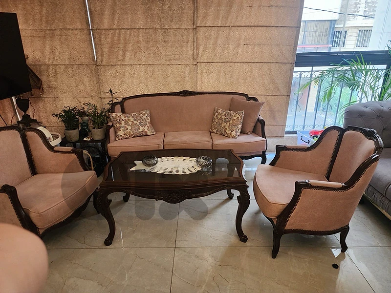 طقم صالون كلاسيك فاخر للبيع ✨