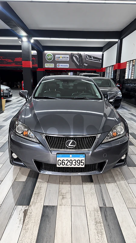 LEXUS IS300 2012