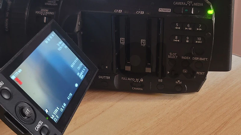 Canon Xf100