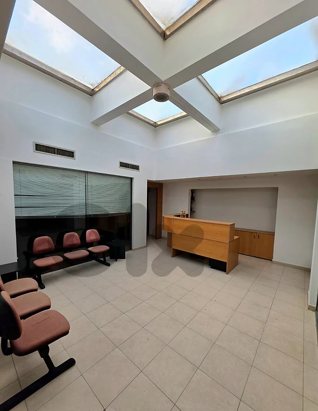 Equipped Office for rent in Mkallesمكتب للايجار في المكلس