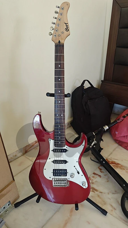 electric cort guitar