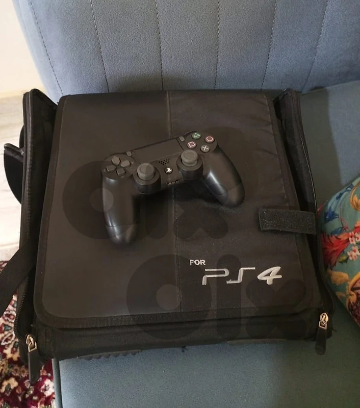 PS4 SLIM