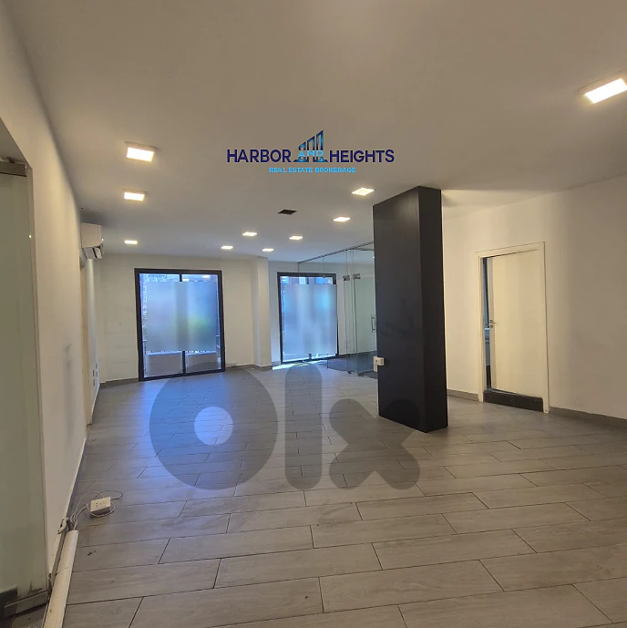 Office for Rent in Gemmayzeh - مكتب للإيجار في الجميزة