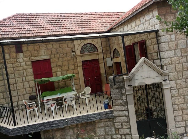 Detached Town House for Sale with Garden
