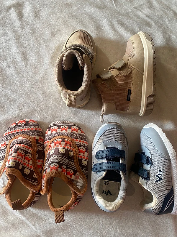 بيبي shoes  مستعملين كم يوم  بس ماركة   H&M