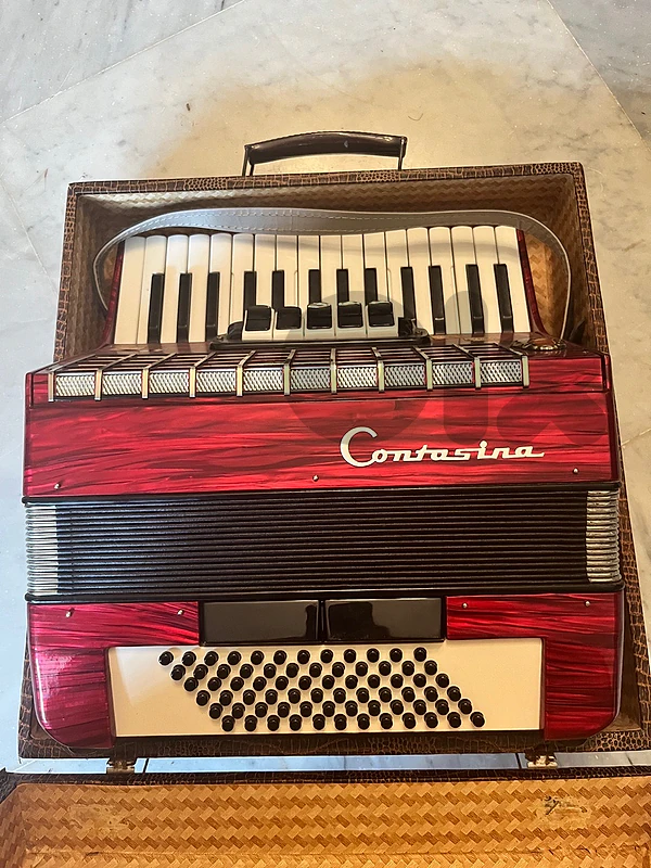 contasina meridian 72 bass red