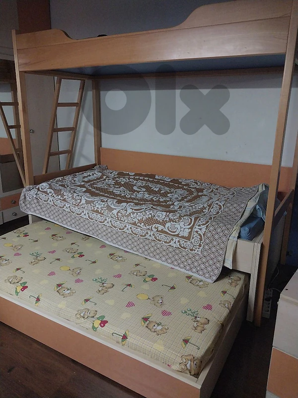 Bunk Beds x3