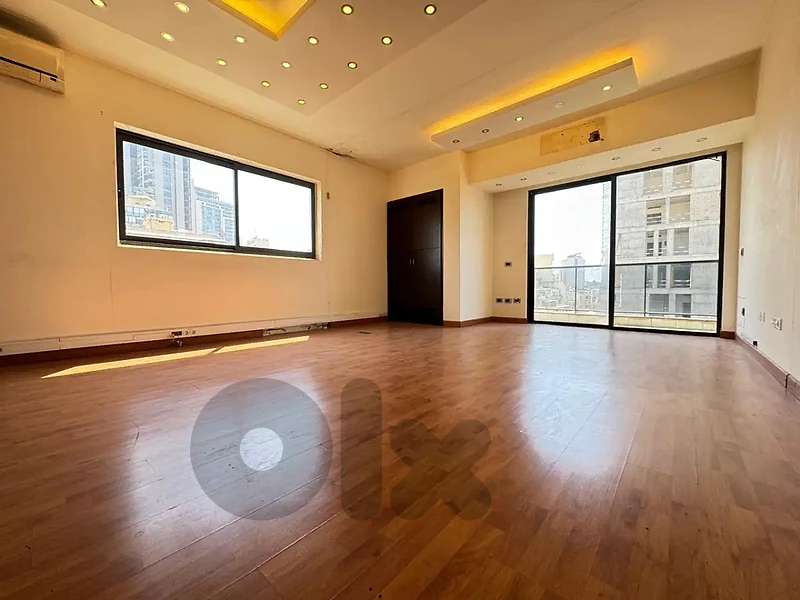 Unfurnished Office for Rent in Ain El Mraiseh MQBBH033