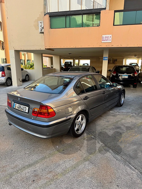BMW 3-Series 2004 318i