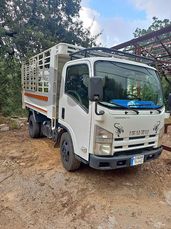 Isuzu 2013