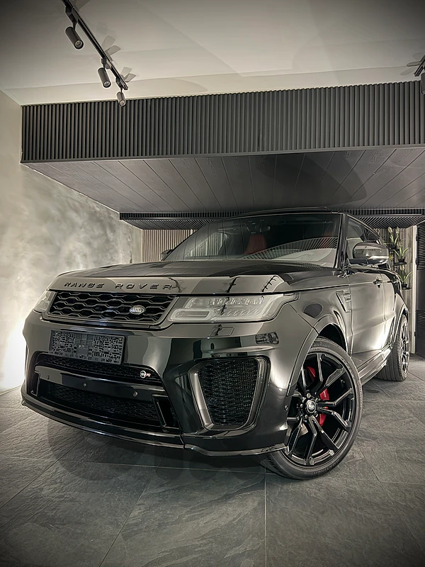 2020 Range Rover Sport SVR Carbon Edition