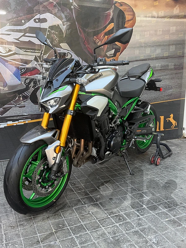 kawasaki Z900se special edition