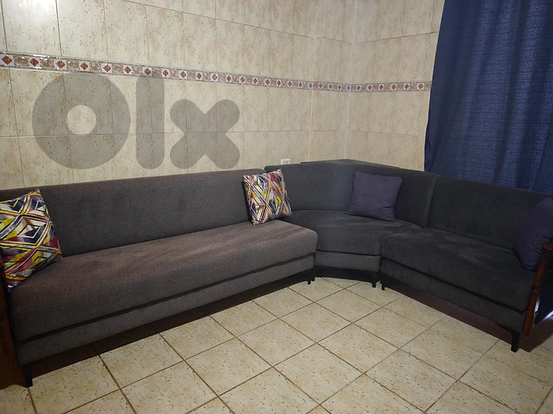 للبيع قطع نضيفة