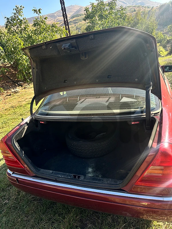 Mercedes-Benz 200 Series 1995 Mercedes-Benz 200 Series 1995
