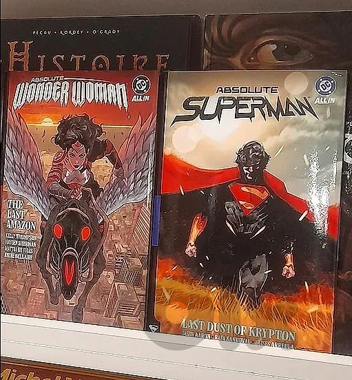DC Absolute comics