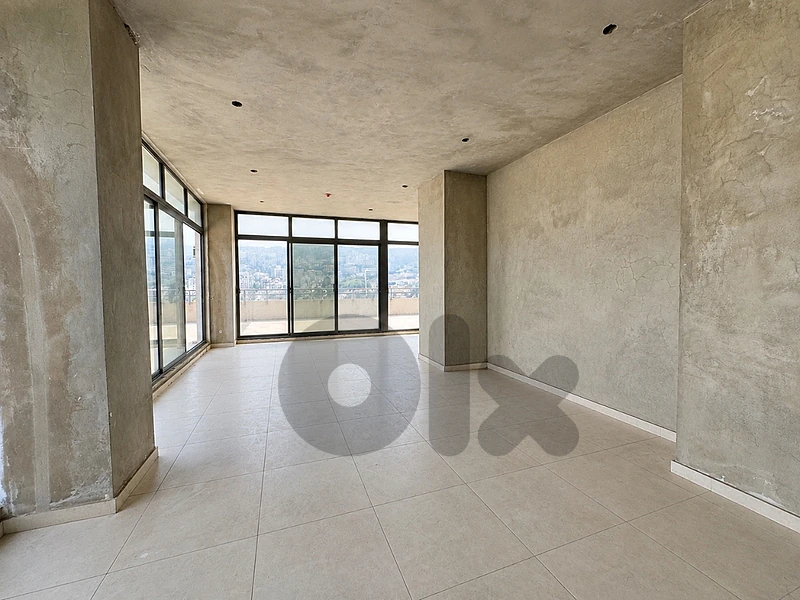 Unfurnished Office for Rent in Jdeideh MQOA78