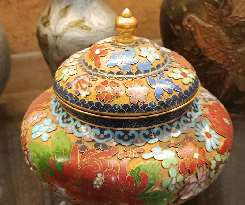 بونبونيير كلوازوني-cloisonné بونبونيير كلوازوني-cloisonné
