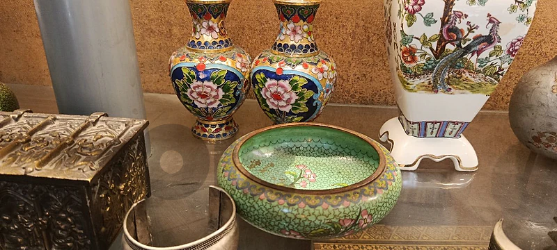 كلوازوني-cloisonné كلوازوني-cloisonné