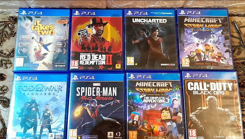 uncharted minecraft god of war spiderman ps4
