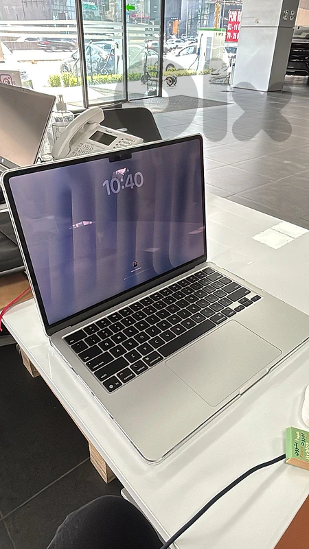 Apple MacBook M4