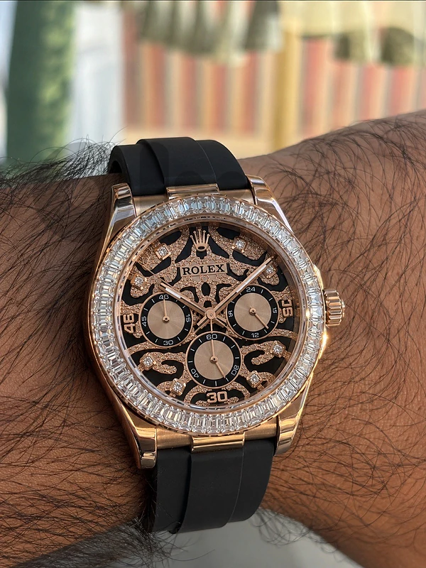 Rolex Cosmograph Daytona Leopard – Rose Gold | Baguette Bezel