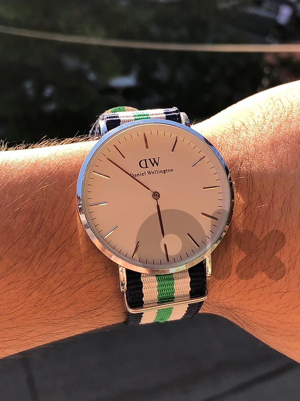 DW Daniel Wellington  like new 41MM working fine