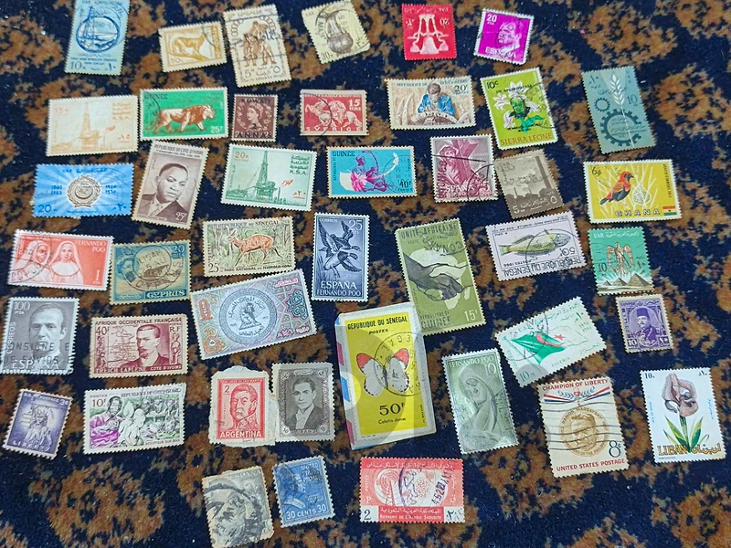 طوابع بريدية منوعة ونادرة