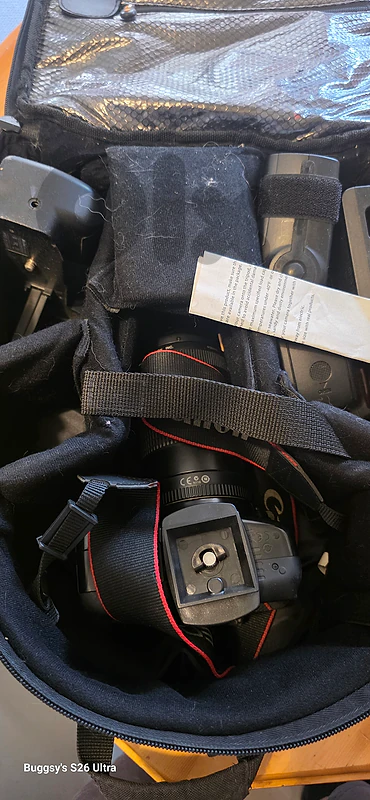 canon eos 1100d